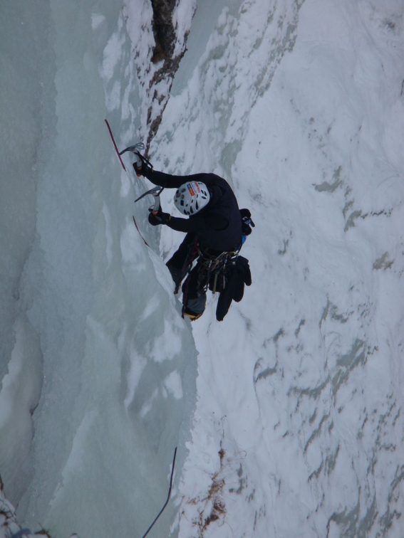 Michl im Deep Blue bei super Eisverhältnissen