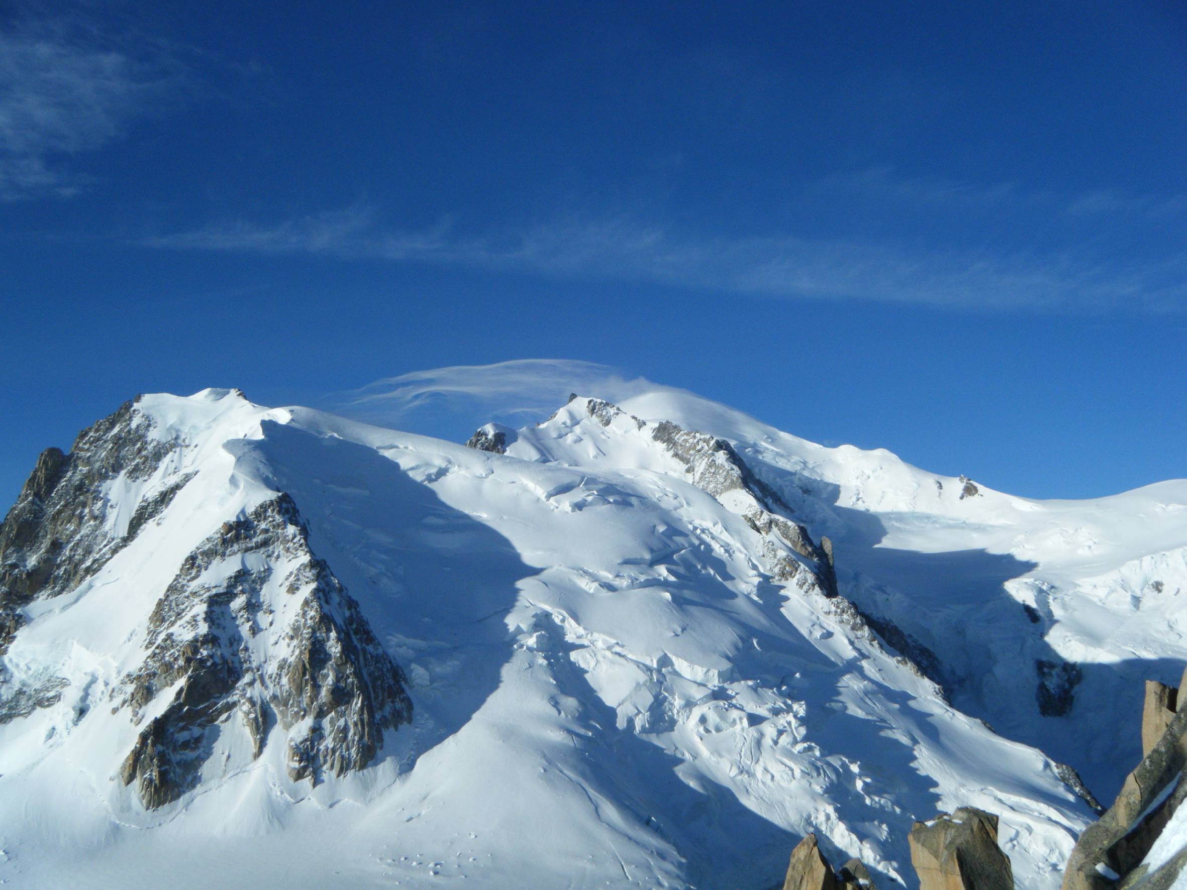 der Mont Blanc 4808 mit Schneefahne
