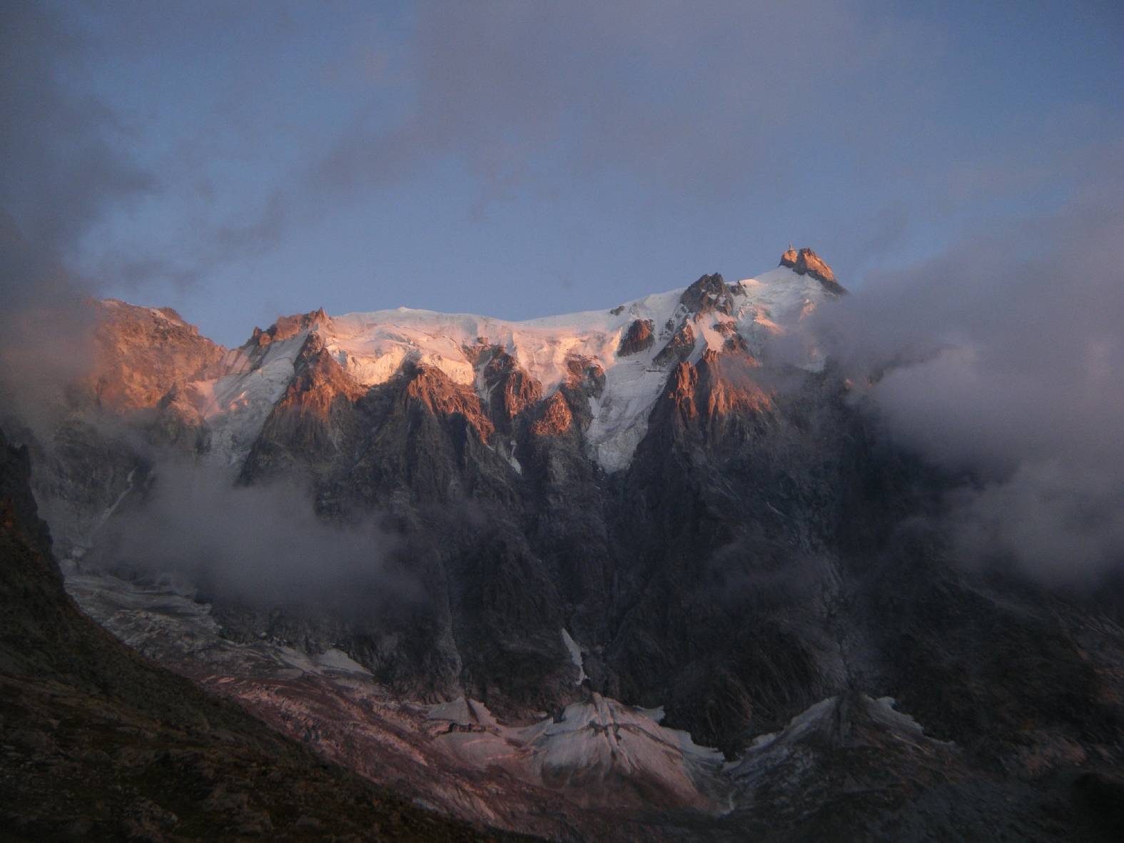 Aiguille du Midi im Sonnenuntergang