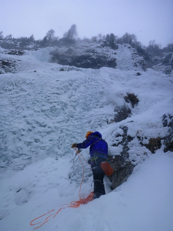 8 Obstanser Eisfall rechte Linie 2016